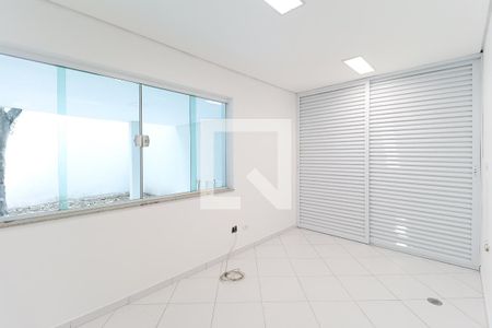 Casa de condomínio à venda com 529m², 4 quartos e 6 vagas Casa de condomínio à venda com 529m², 4 quartos e 6 vagasQuarto 2 garagem