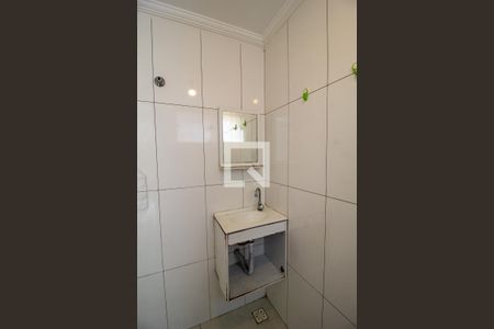 Banheiro de kitnet/studio para alugar com 1 quarto, 40m² em Vila Santana, Sorocaba