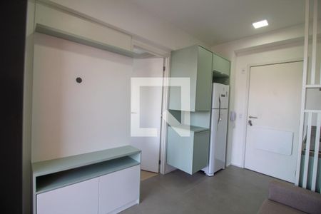 Sala de kitnet/studio para alugar com 1 quarto, 28m² em Chácara Santo Antônio (zona Sul), São Paulo