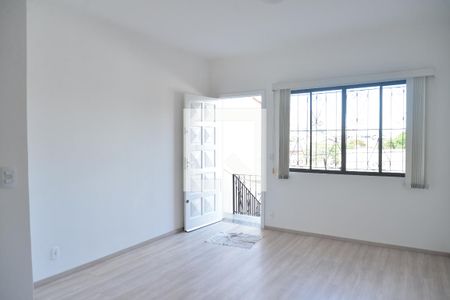 Sala de casa para alugar com 2 quartos, 120m² em Vila Lilica, Santo André