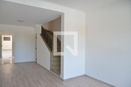 Sala de casa para alugar com 2 quartos, 120m² em Vila Lilica, Santo André