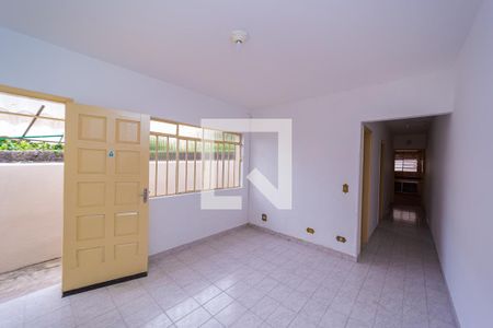 Sala de casa para alugar com 2 quartos, 140m² em Jardim Penha, São Paulo