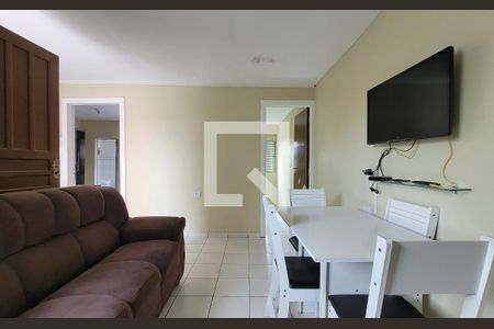 Sala de casa para alugar com 2 quartos, 73m² em Vila Palmares, Santo André