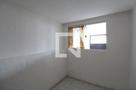 Quarto 1 de casa para alugar com 2 quartos, 50m² em Vila Cloris, Belo Horizonte