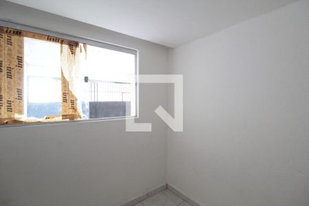 Quarto 1 de casa para alugar com 2 quartos, 50m² em Vila Cloris, Belo Horizonte