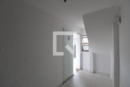 Sala de casa para alugar com 2 quartos, 50m² em Vila Cloris, Belo Horizonte