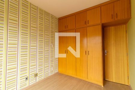 Quarto 01 de apartamento para alugar com 1 quarto, 38m² em Centro, Campinas