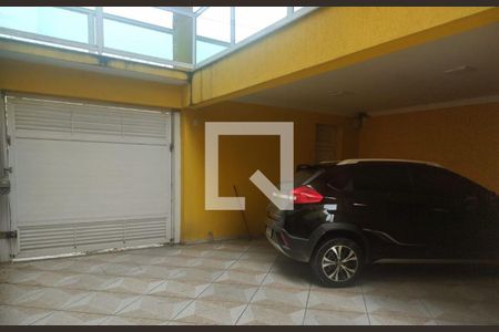 Garagem de casa à venda com 3 quartos, 180m² em Vila Curuçá Velha, São Paulo