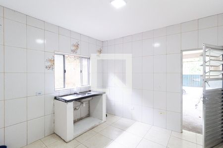 Cozinha de casa para alugar com 1 quarto, 20m² em Parque Jandaia, Carapicuíba