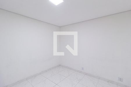 Quarto de casa para alugar com 1 quarto, 20m² em Parque Jandaia, Carapicuíba