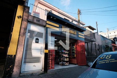 Fachada de casa para alugar com 1 quarto, 30m² em Vila Nhocuné, São Paulo