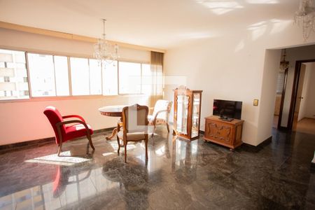 Apartamento à venda com 161m², 4 quartos e 2 vagasSALA