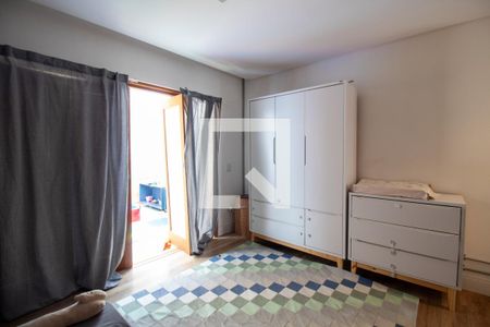 Casa à venda com 200m², 3 quartos e 2 vagas Casa à venda com 200m², 3 quartos e 2 vagasQuarto 2
