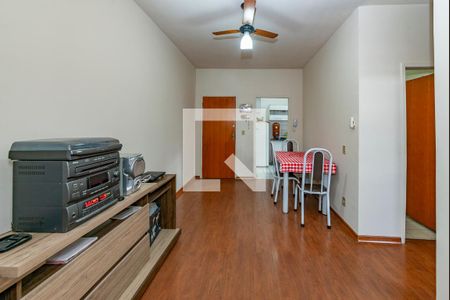 Sala de apartamento à venda com 2 quartos, 55m² em Manacás, Belo Horizonte