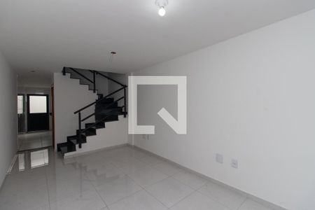 Sala de casa à venda com 3 quartos, 118m² em Vila Ede, São Paulo