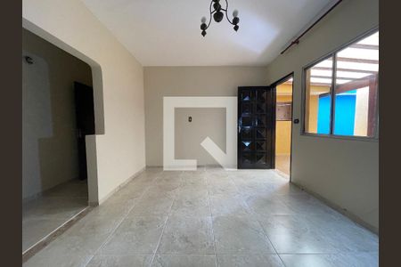 Sala de casa para alugar com 2 quartos, 80m² em Jardim Dabril, São Paulo