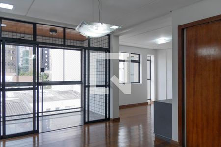 Sala de apartamento para alugar com 3 quartos, 115m² em Buritis, Belo Horizonte