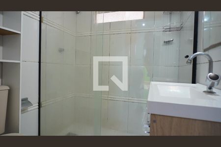 Banheiro de apartamento para alugar com 1 quarto, 40m² em Navegantes, Porto Alegre