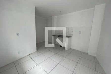 Sala de casa para alugar com 1 quarto, 40m² em Jardim Olavo Bilac, Duque de Caxias