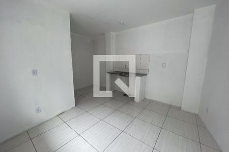 Sala de casa para alugar com 1 quarto, 40m² em Jardim Olavo Bilac, Duque de Caxias