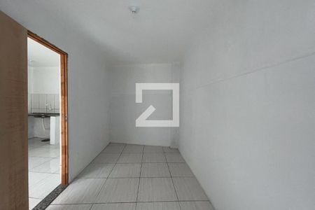 Quarto de casa para alugar com 1 quarto, 40m² em Jardim Olavo Bilac, Duque de Caxias