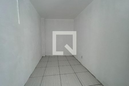 Quarto de casa para alugar com 1 quarto, 40m² em Jardim Olavo Bilac, Duque de Caxias