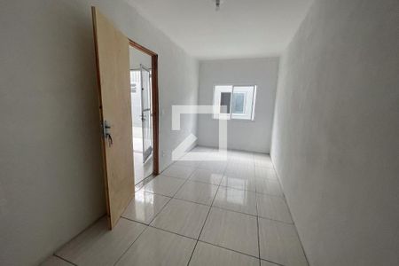 Quarto de casa para alugar com 1 quarto, 40m² em Jardim Olavo Bilac, Duque de Caxias