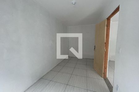 Quarto de casa para alugar com 1 quarto, 40m² em Jardim Olavo Bilac, Duque de Caxias