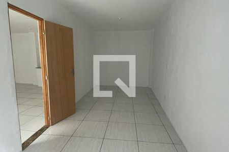 Quarto de casa para alugar com 1 quarto, 40m² em Jardim Olavo Bilac, Duque de Caxias