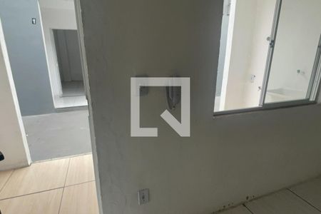 Quarto de casa para alugar com 1 quarto, 40m² em Jardim Olavo Bilac, Duque de Caxias