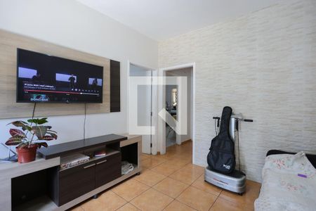 Sala de casa para alugar com 2 quartos, 160m² em Jardim Cecy, São Paulo