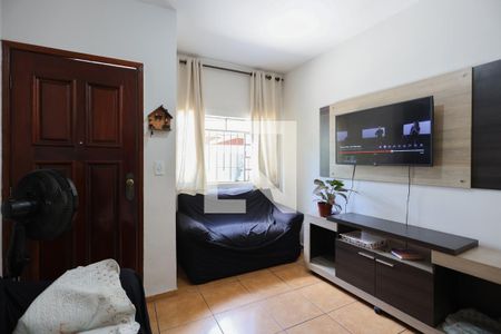 Sala de casa para alugar com 2 quartos, 160m² em Jardim Cecy, São Paulo