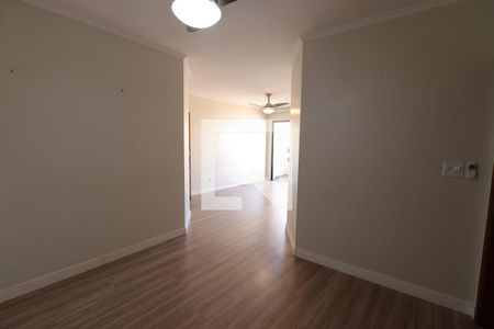 Sala de apartamento para alugar com 3 quartos, 130m² em Centro, Ribeirão Preto