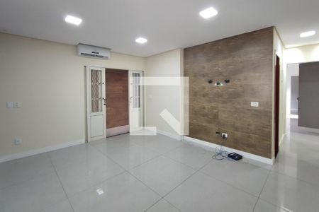 Sala de casa à venda com 3 quartos, 160m² em Jardim dos Oliveiras, Campinas