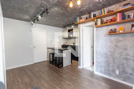 Sala/Cozinha de apartamento à venda com 1 quarto, 24m² em Vila Ré, São Paulo