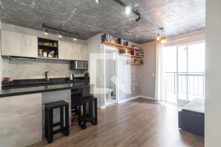 Sala/Cozinha de apartamento à venda com 1 quarto, 24m² em Vila Ré, São Paulo