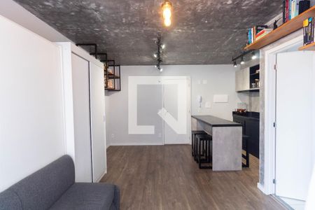 Sala/Cozinha de apartamento à venda com 1 quarto, 24m² em Vila Ré, São Paulo