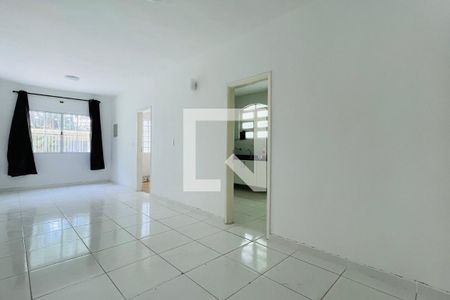 Sala de casa para alugar com 3 quartos, 140m² em Jardim Santa Francisca, Guarulhos