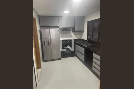 Cozinha de casa de condomínio à venda com 3 quartos, 303m² em Chácara Morada Mediterrânea, Jundiaí