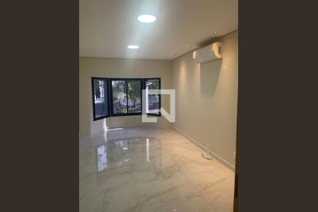 Sala de casa de condomínio à venda com 3 quartos, 303m² em Chácara Morada Mediterrânea, Jundiaí