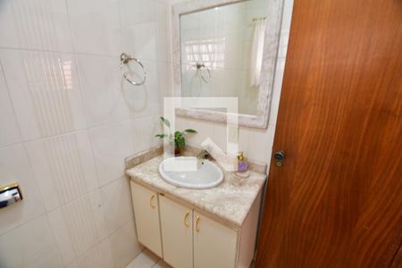 Lavabo de casa para alugar com 3 quartos, 220m² em Jardim Chapadão, Campinas