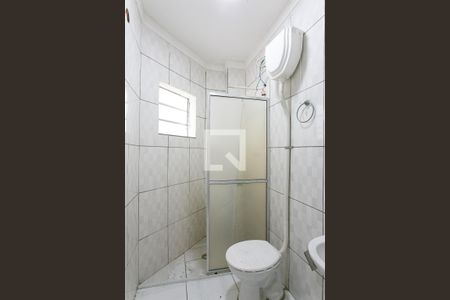 Banheiro de casa para alugar com 1 quarto, 50m² em Vila Gomes Cardim, São Paulo