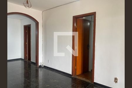 Sala de casa para alugar com 3 quartos, 300m² em Providência, Belo Horizonte