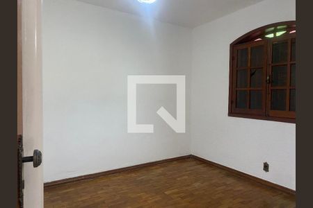 Quarto 1 de casa para alugar com 3 quartos, 300m² em Providência, Belo Horizonte