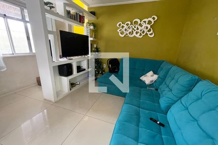 Sala de casa para alugar com 5 quartos, 155m² em Jardim Olavo Bilac, Duque de Caxias