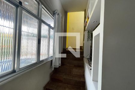 Vista de casa para alugar com 5 quartos, 155m² em Jardim Olavo Bilac, Duque de Caxias