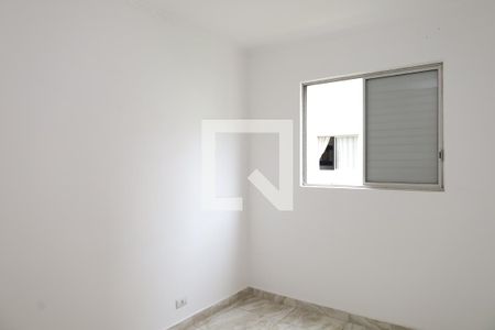 Quarto 2 de apartamento para alugar com 2 quartos, 45m² em Vila Jacuí, São Paulo