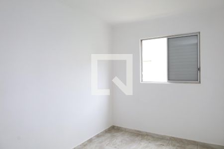 Quarto 1 de apartamento para alugar com 2 quartos, 45m² em Vila Jacuí, São Paulo