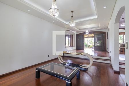 Sala de casa de condomínio à venda com 5 quartos, 320m² em Cristal, Porto Alegre