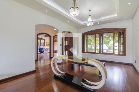 Sala de casa de condomínio à venda com 5 quartos, 320m² em Cristal, Porto Alegre